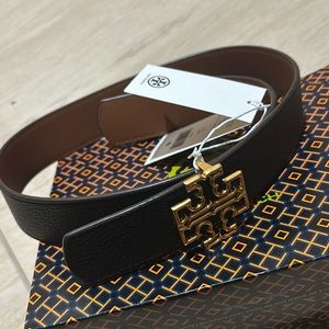 TORY BURCH reversible Britten logo belt Size XS NWT